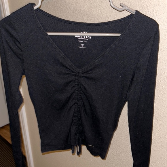 Hollister ruched long sleeve - Picture 1 of 2